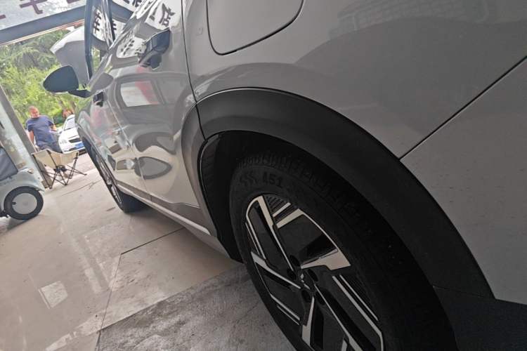 Used Wuling Xingguang S 2024 510 km Flagship Version Left Side Sill