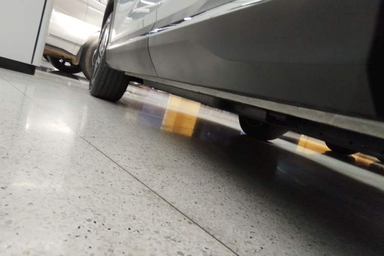 Used Wuling Xingguang S 2024 510 km Flagship Version Left Side Sill