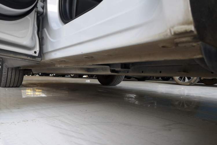 Used Wuling Xingguang S 2024 510 km Flagship Version Left Side Sill