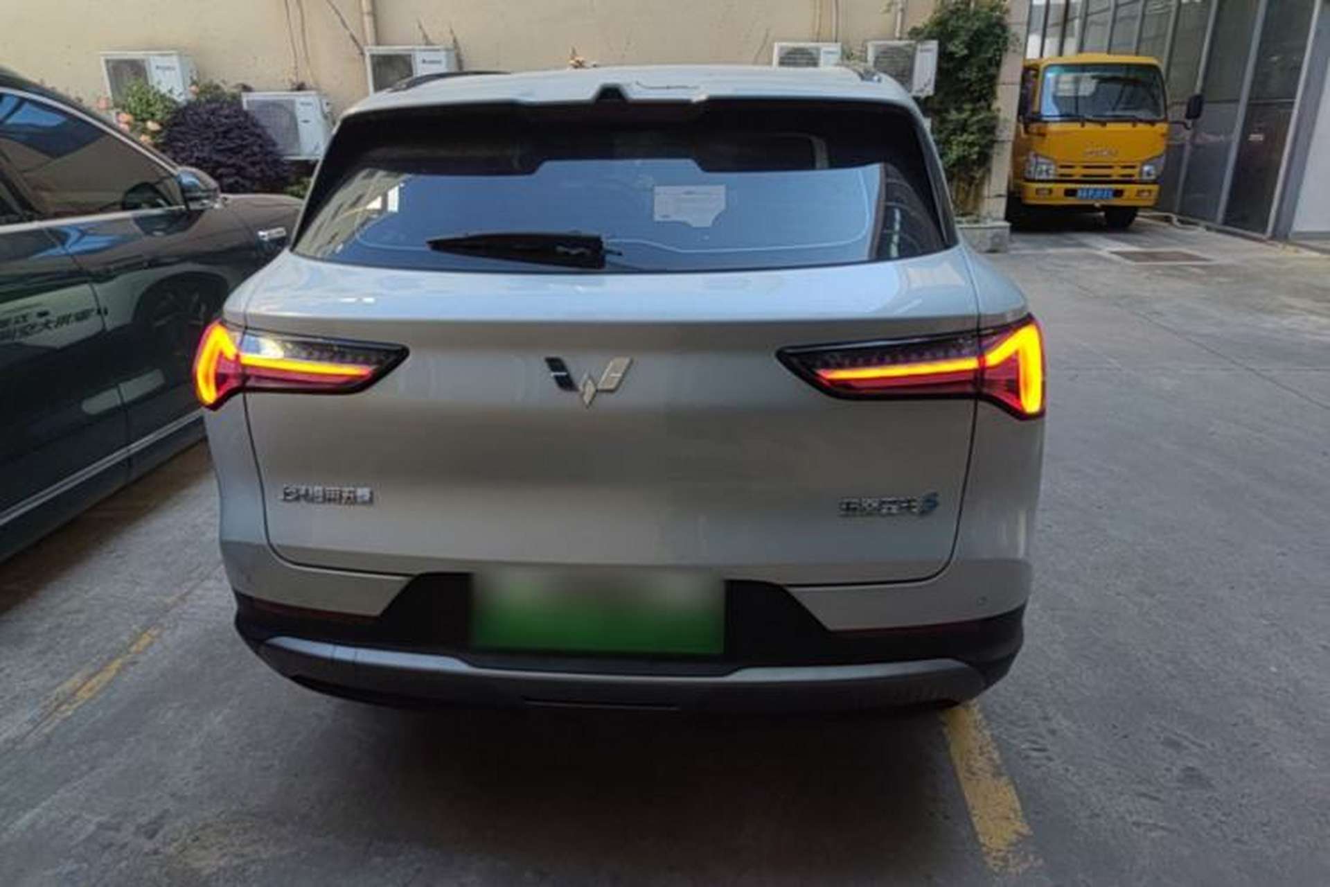 Used Wuling Xingguang S 2024 130 km Flagship Version Rear