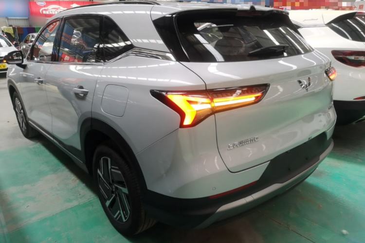 Used Wuling Xingguang S 2024 130 km Flagship Version Rear Left 45 Deg