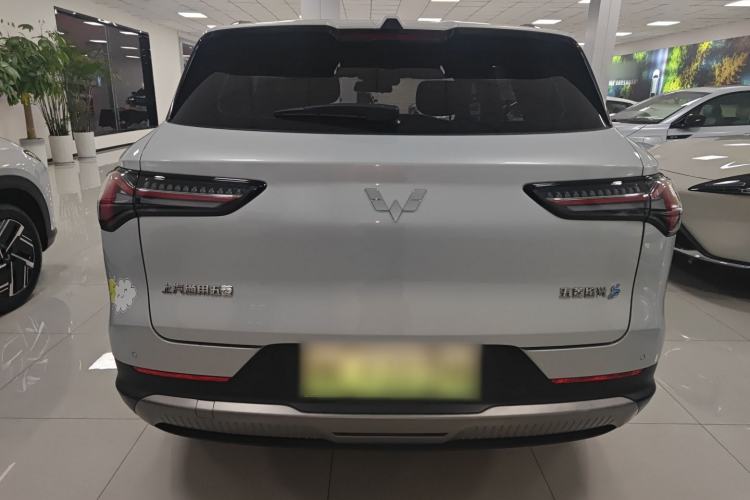 Used Wuling Xingguang S 2024 130 km Flagship Version Rear