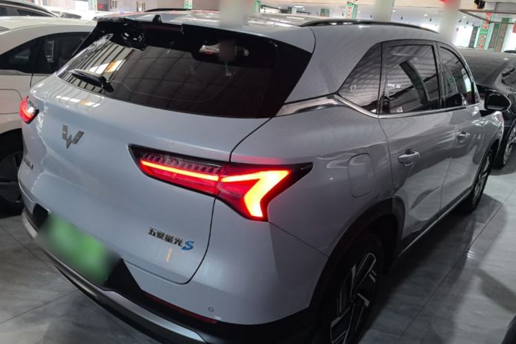 Used Wuling Xingguang S 2024 130km Flagship Version Rear Right 45 Deg