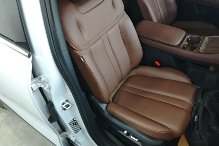 Used Wuling Xingguang S 2024 130 km Flagship Version Right Front Seat