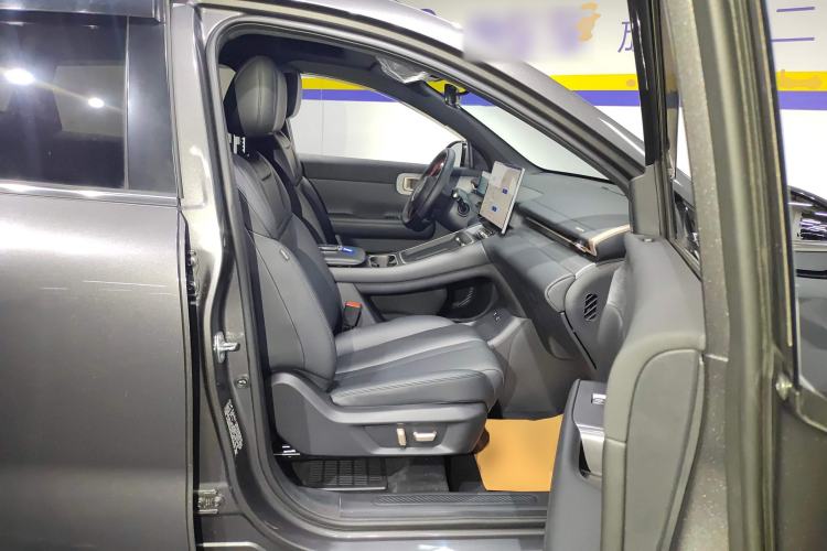 Used Wuling Xingguang S 2024 130 km Flagship Version Right Front Seat