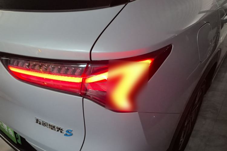 Used Wuling Xingguang S 2024 130km Flagship Version Right Rear Taillight
