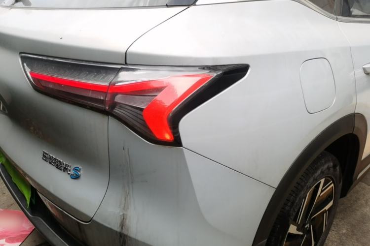 Used Wuling Xingguang S 2024 130 km Flagship Version Right Rear Taillight