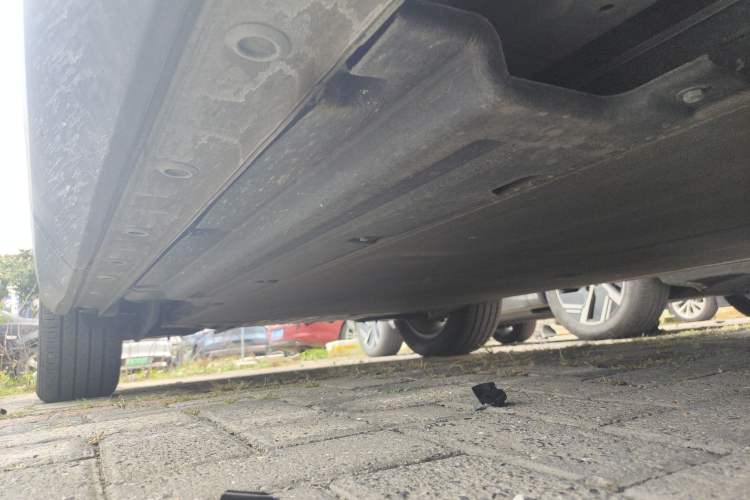 Used Wuling Xingguang S 2024 510 km Flagship Version Right Side Sill