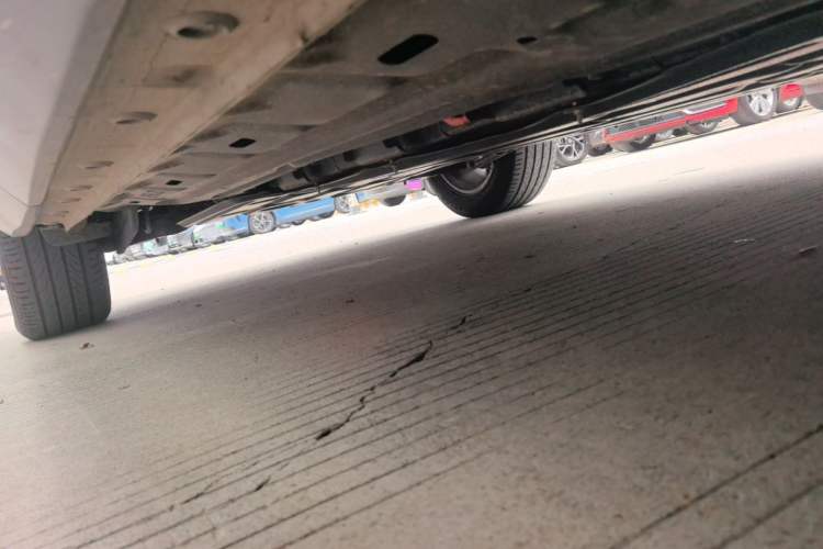Used Wuling Xingguang S 2024 130 km Flagship Version Right Side Sill