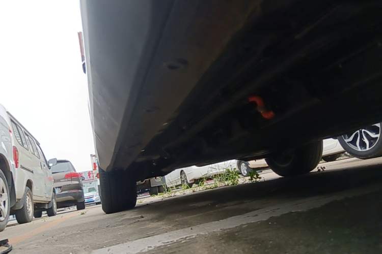 Used Wuling Xingguang S 2024 130 km Flagship Version Right Side Sill
