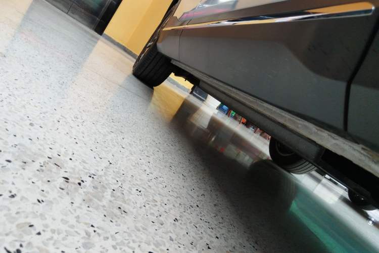 Used Wuling Xingguang S 2024 510 km Flagship Version Right Side Sill