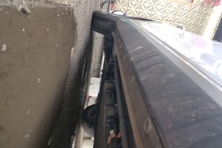 Used Wuling Xingguang S 2024 130 km Flagship Version Right Side Sill