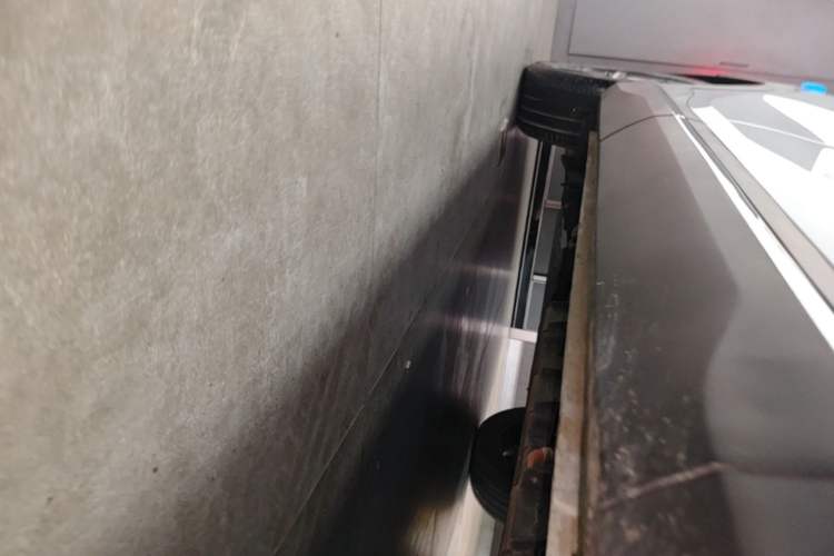 Used Wuling Xingguang S 2024 130 km Flagship Version Right Side Sill
