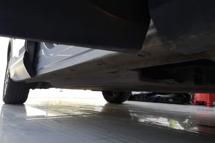 Used Wuling Xingguang S 2024 510 km Flagship Version Right Side Sill