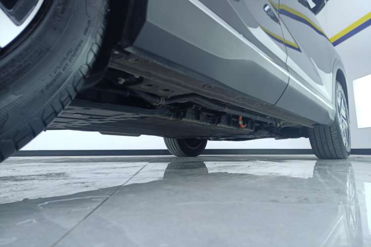 Used Wuling Xingguang S 2024 130 km Flagship Version Right Side Sill