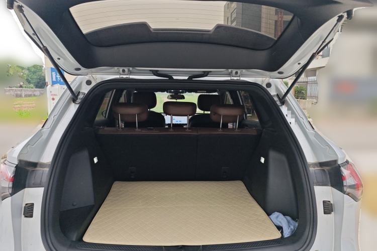 Used Wuling Xingguang S 2024 130km Flagship Version Trunk