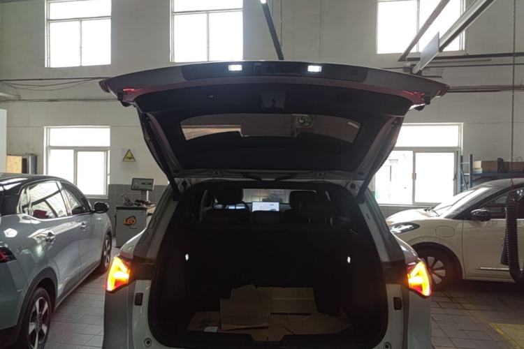Used Wuling Xingguang S 2024 130 km Flagship Version Trunk