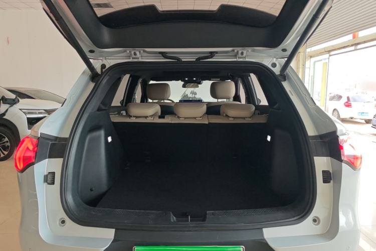 Used Wuling Xingguang S 2024 130 km Flagship Version Trunk