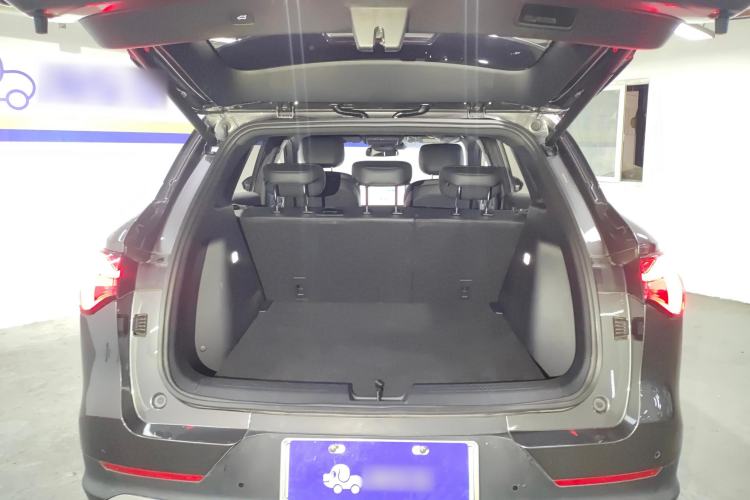 Used Wuling Xingguang S 2024 130 km Flagship Version Trunk