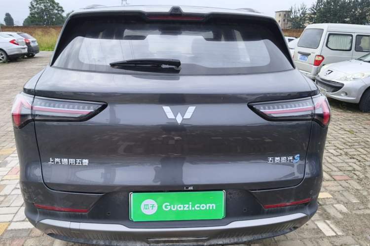 Used Wuling Xingguang S 2024 130 km Flagship Version Trunk