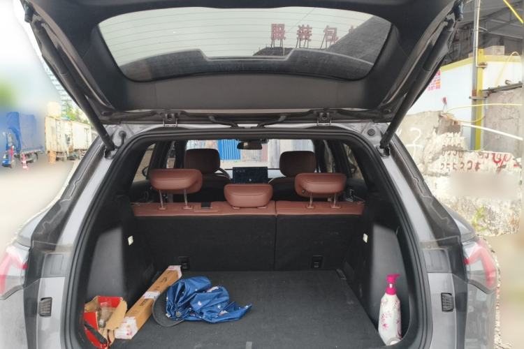 Used Wuling Xingguang S 2024 510 km Flagship Version Trunk