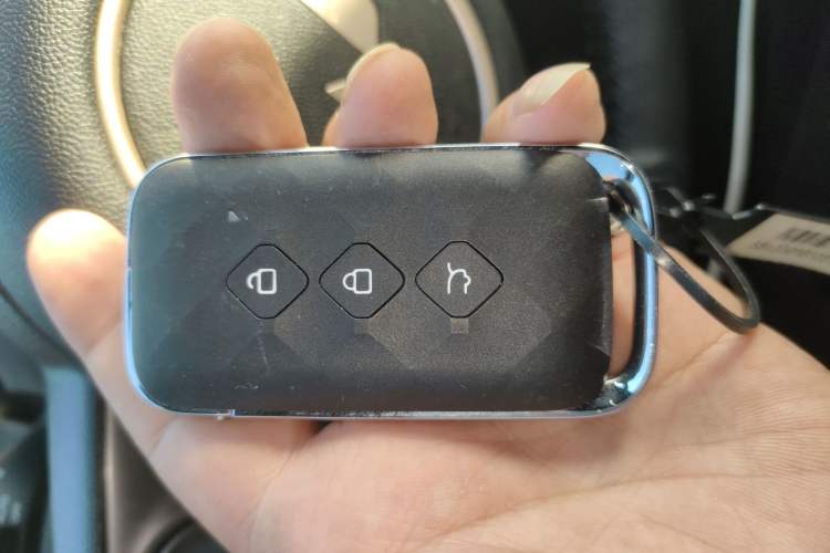Used Wuling Xingguang S 2024 60km Advanced Version Vehicle Key
