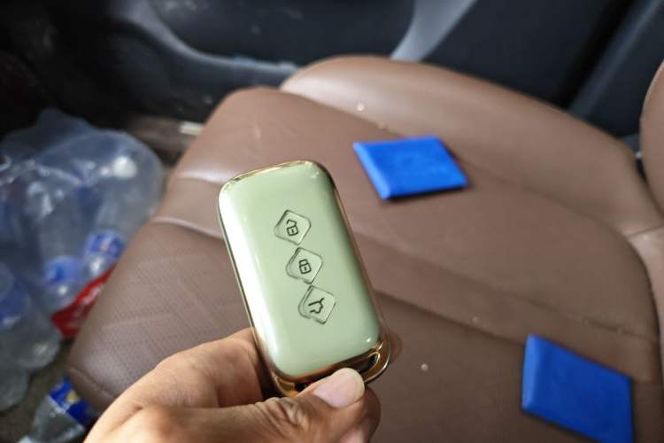 Used Wuling Xingguang S 2024 130 km Flagship Version Vehicle Key