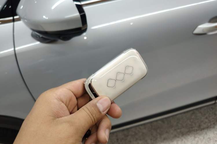 Used Wuling Xingguang S 2024 510 km Flagship Version Vehicle Key