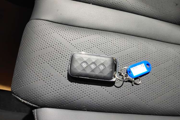 Used Wuling Xingguang S 2024 130 km Flagship Version Vehicle Key