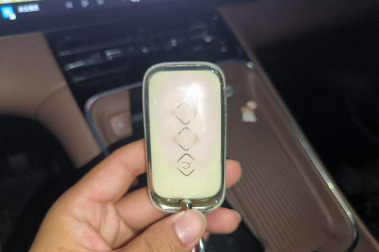 Used Wuling Xingguang S 2024 130 km Flagship Version Vehicle Key