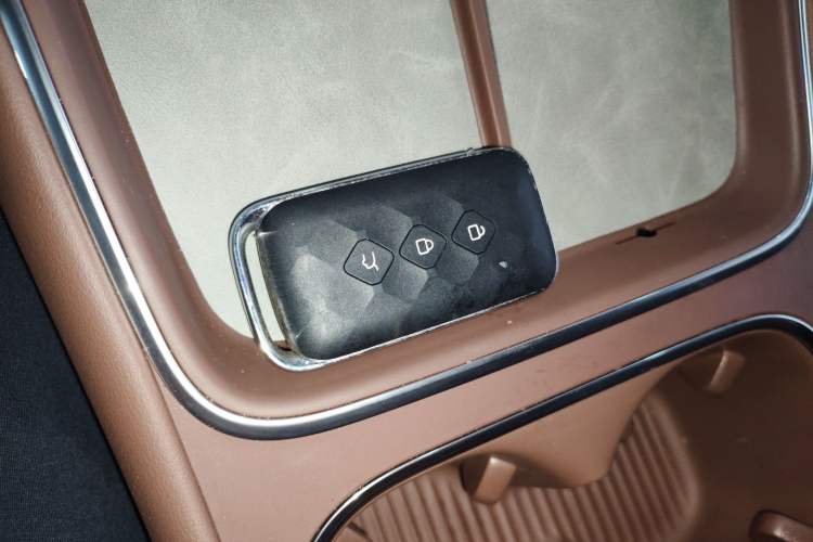Used Wuling Xingguang S 2024 130km Flagship Version Vehicle Key