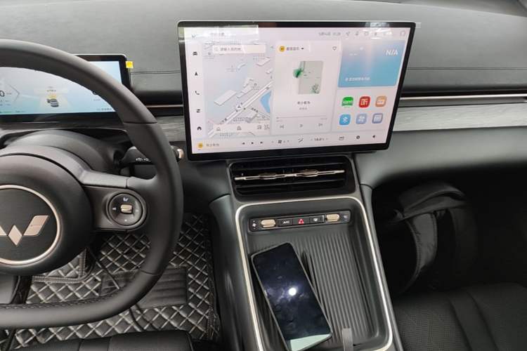 Used Wuling Xingguang S 2024 510 km Flagship Version Audio And AC Panel