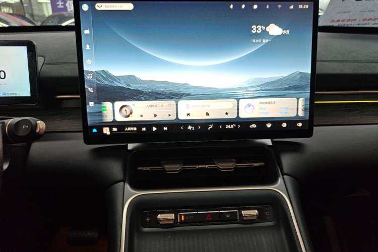 Used Wuling Xingguang S 2024 510 km Flagship Version Audio And AC Panel