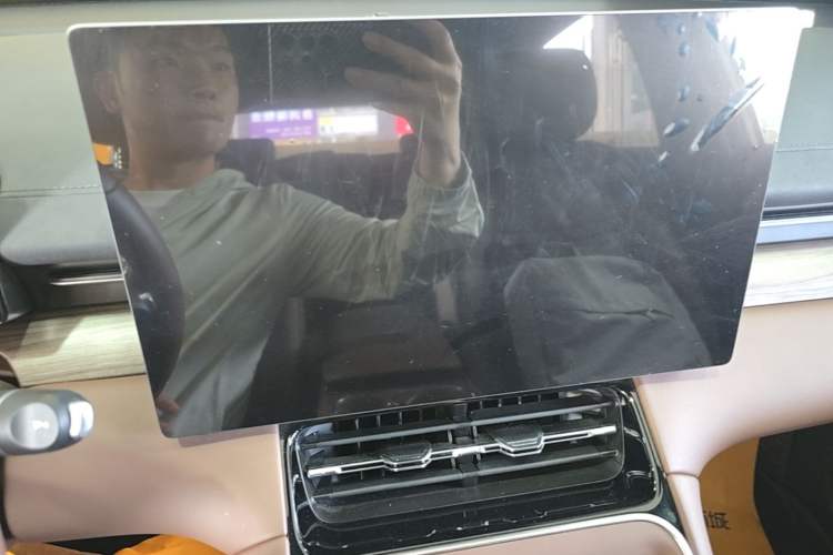 Used Wuling Xingguang S 2024 510 km Flagship Version Audio And AC Panel