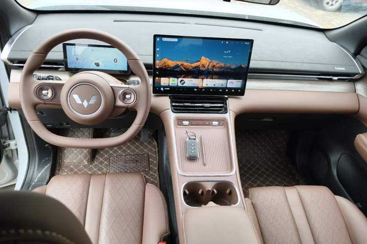 Used Wuling Xingguang S 2024 130 km Flagship Version Center Console