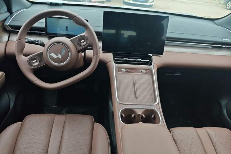 Used Wuling Xingguang S 2024 510 km Flagship Version Center Console