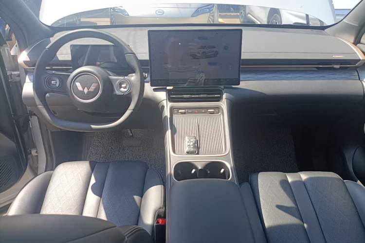 Used Wuling Xingguang S 2024 130 km Flagship Version Center Console