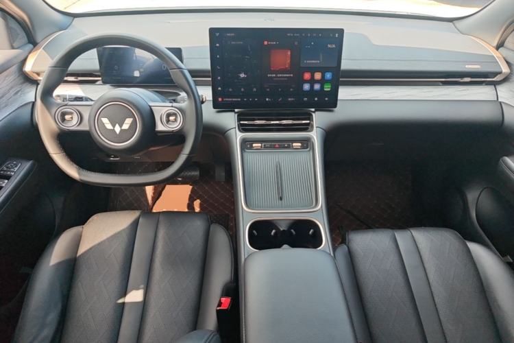 Used Wuling Xingguang S 2024 510 km Flagship Version Center Console