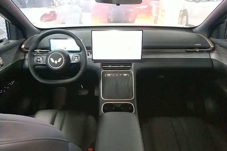 Used Wuling Xingguang S 2024 130 km Flagship Version Center Console