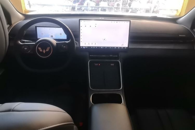 Used Wuling Xingguang S 2024 130km Flagship Version Center Console