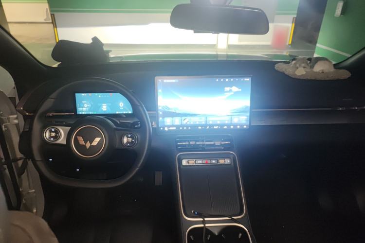 Used Wuling Xingguang S 2024 130km Flagship Version Center Console
