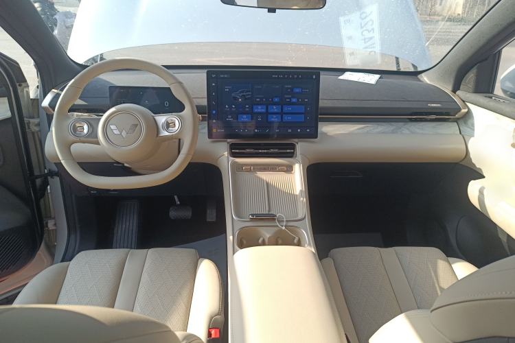 Used Wuling Xingguang S 2024 130 km Flagship Version Center Console