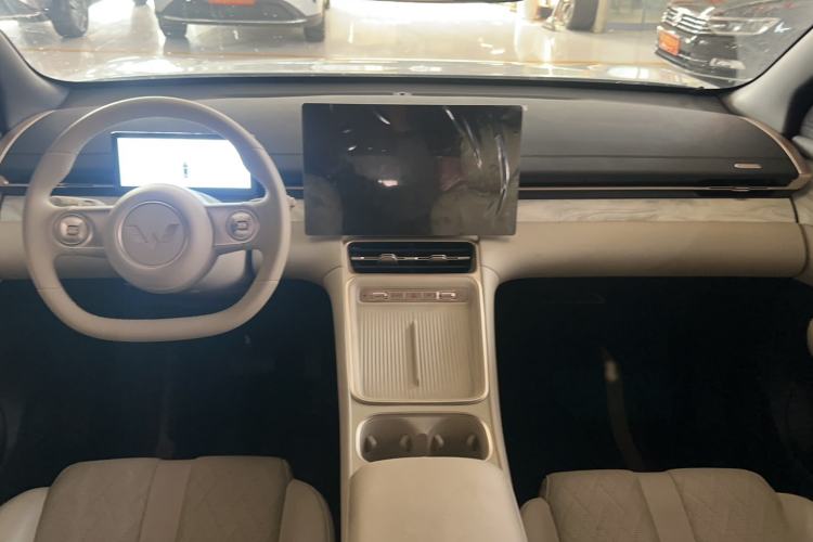 Used Wuling Xingguang S 2024 510 km Flagship Version Center Console
