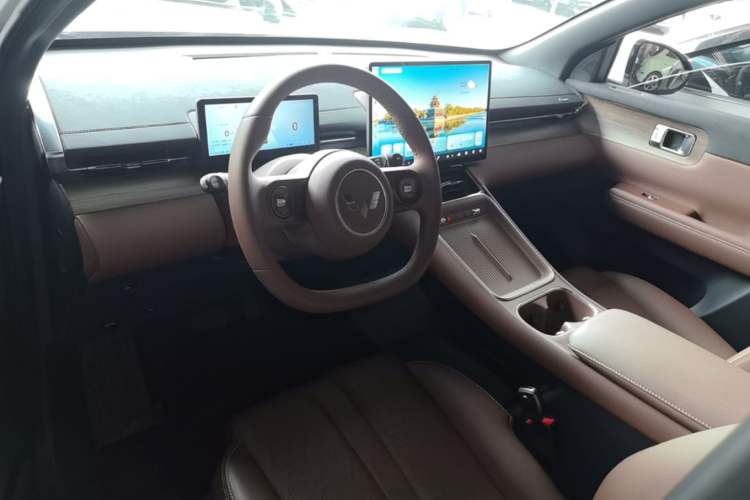 Used Wuling Xingguang S 2024 130km Flagship Version Center Console