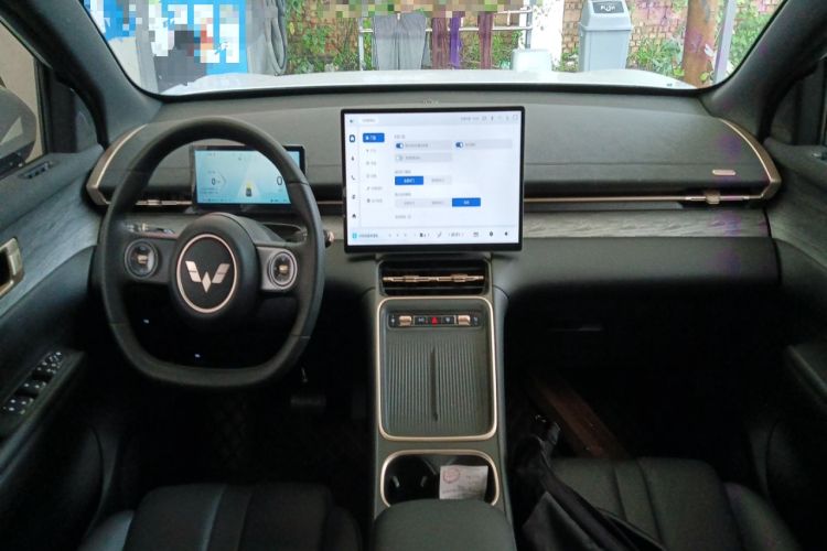 Used Wuling Xingguang S 2024 130km Flagship Version Center Console