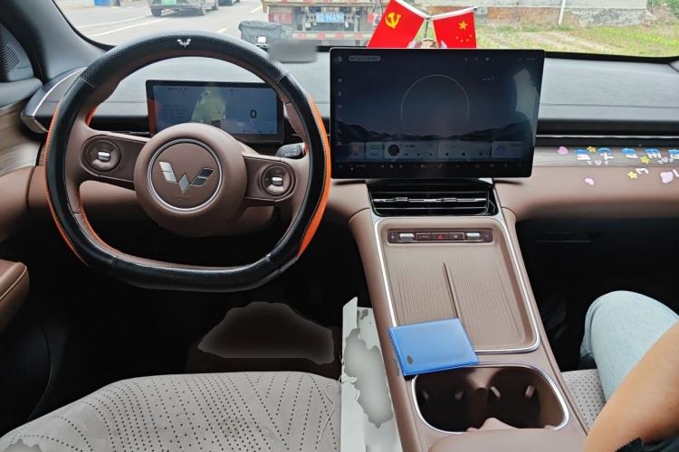Used Wuling Xingguang S 2024 130km Flagship Version Center Console