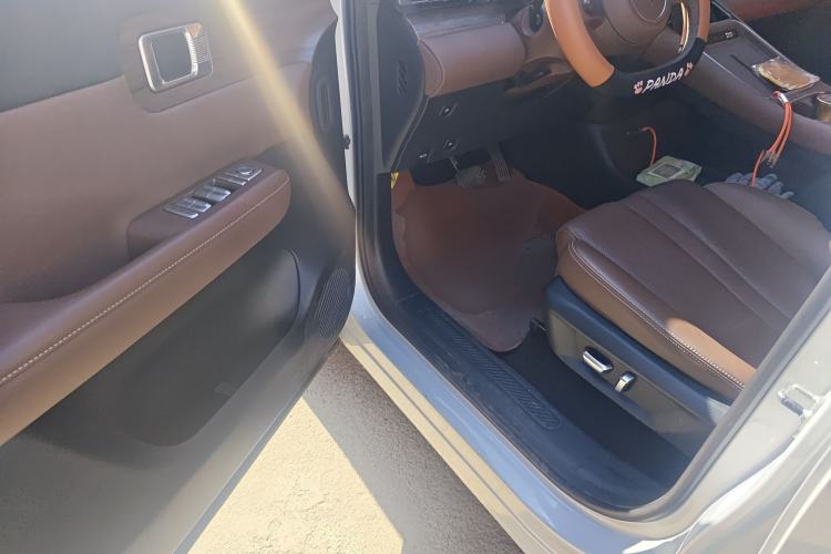 Used Wuling Xingguang S 2024 60km Advanced Version Driver Seat