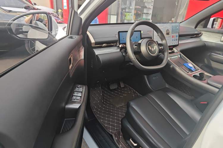 Used Wuling Xingguang S 2024 130 km Flagship Version Driver Seat