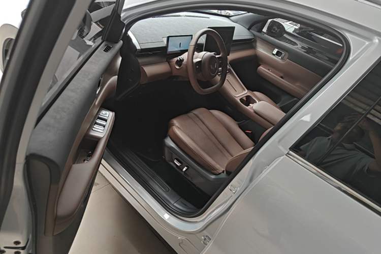 Used Wuling Xingguang S 2024 130 km Flagship Version Driver Seat