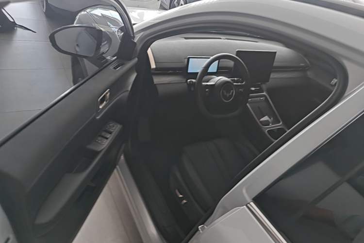 Used Wuling Xingguang S 2024 130 km Flagship Version Driver Seat